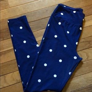 Lularoe OS leggings worn 1x
